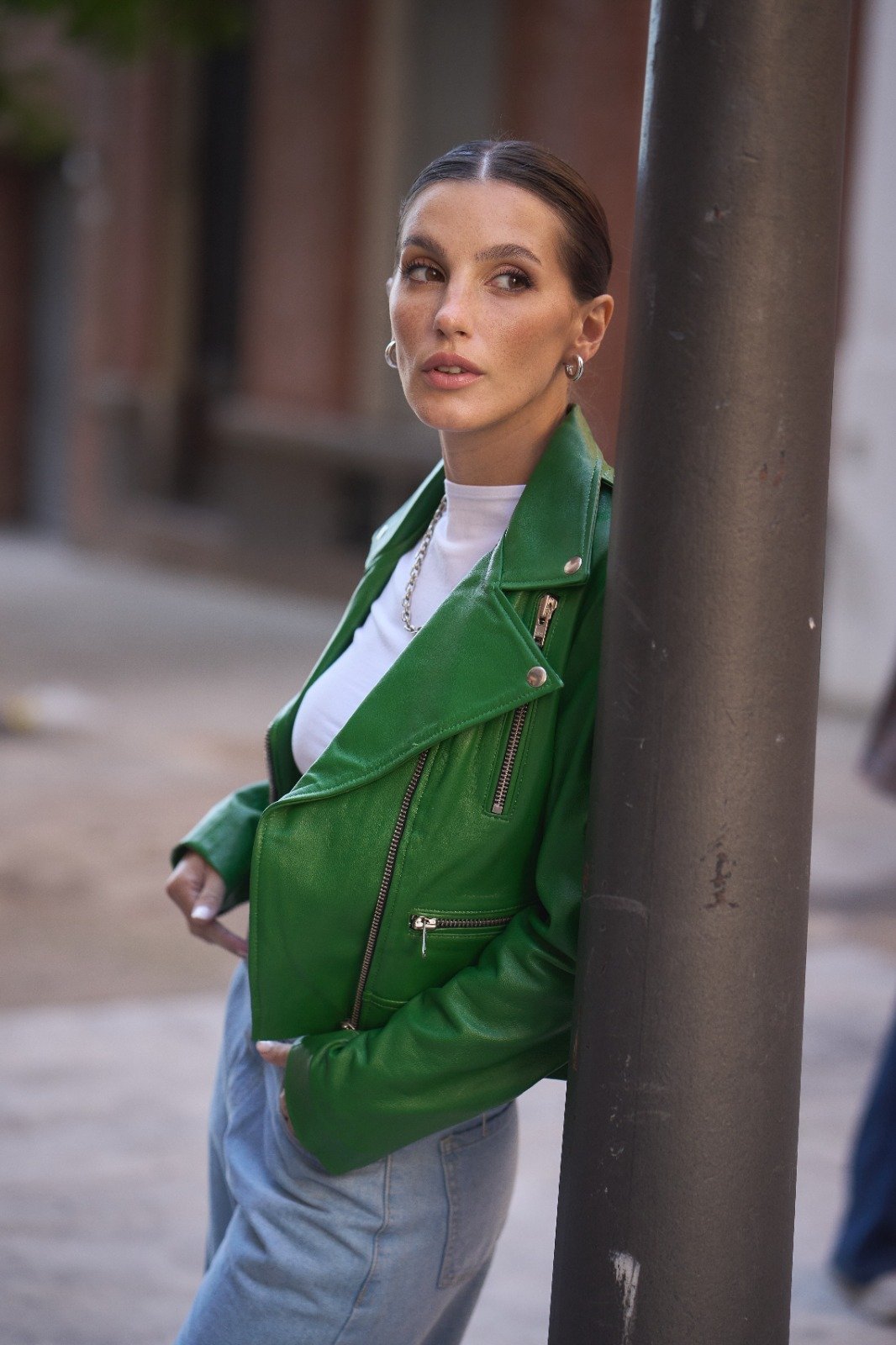 MODELO  HELENA VERDE DE CUERO OVINO - Image 3